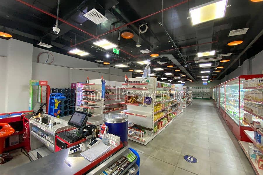 14 Burj Khalifa view retail shop for rent