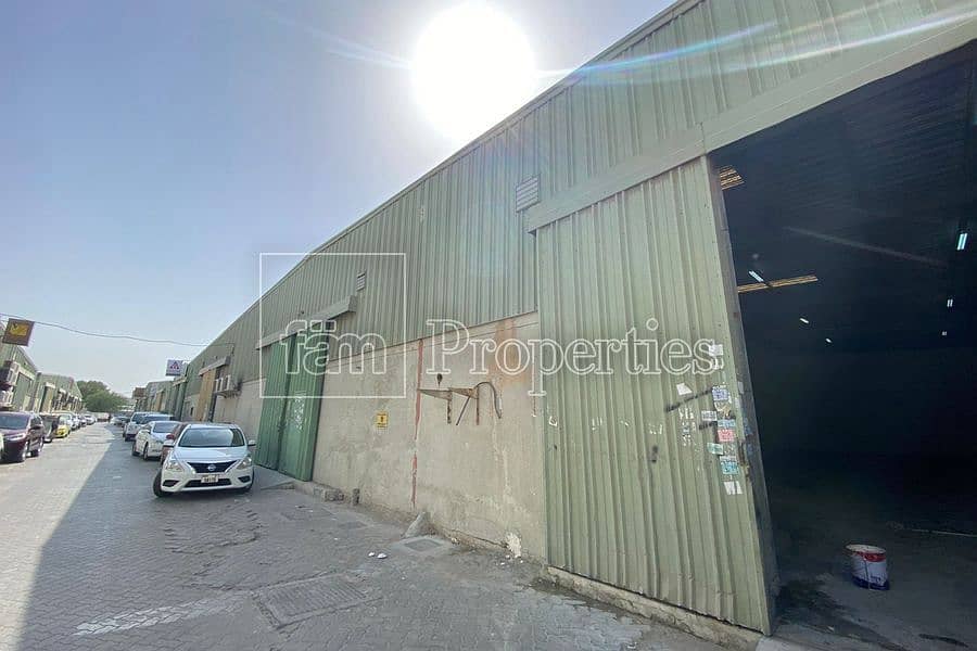 Al Quoz Industrial 1 fitted warehouse for rent