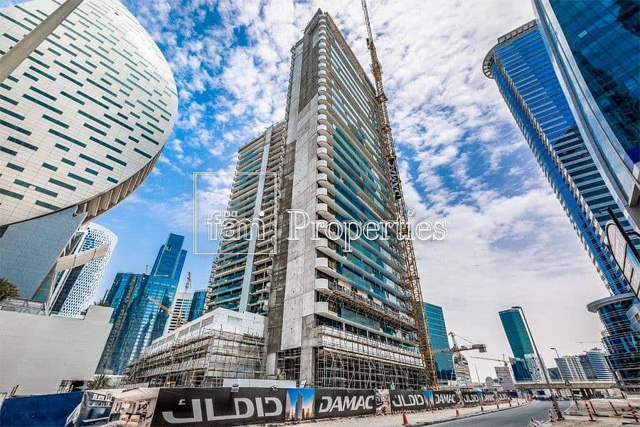 Mid Floor | Facing SZR | Canal View
