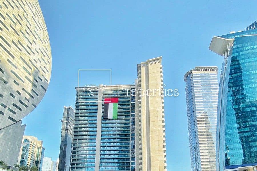 11 Mid Floor | Facing SZR | Canal View