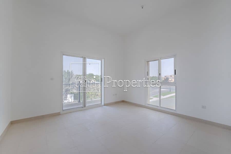 3 Walk to GEMS School|4BR Custom| 2 Majlis