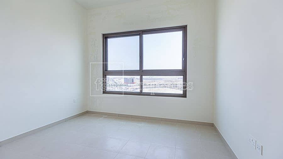 位于迪拜南部街区，艾玛尔南区，高尔夫景观高层豪华住宅 1 卧室的公寓 452990 AED - 4820374