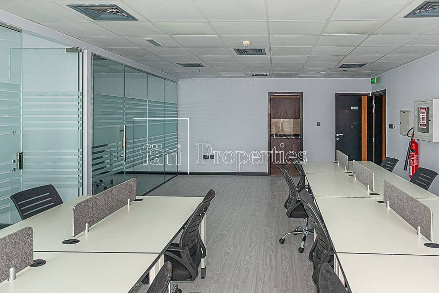 9 Fitted office| near metro |lake view |Furnished