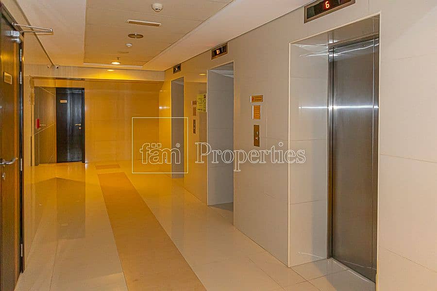 16 Fitted office| near metro |lake view |Furnished