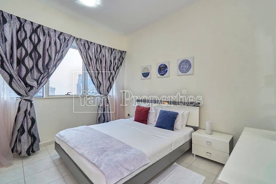 18 Fully furnished | Upgraded | mid Floor | 3+maids