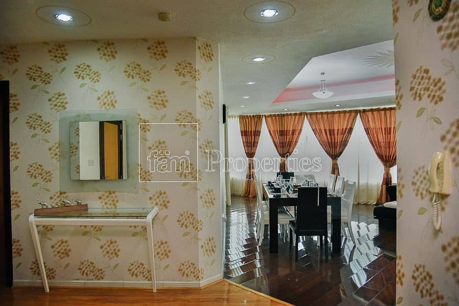 21 Fully furnished | Upgraded | mid Floor | 3+maids