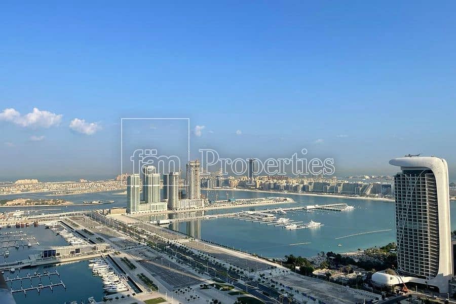 4 Central location with sea view| High Floor