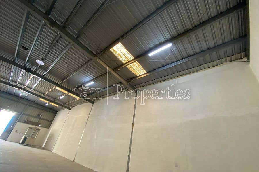 8 For lease fitted warehouse in DIP