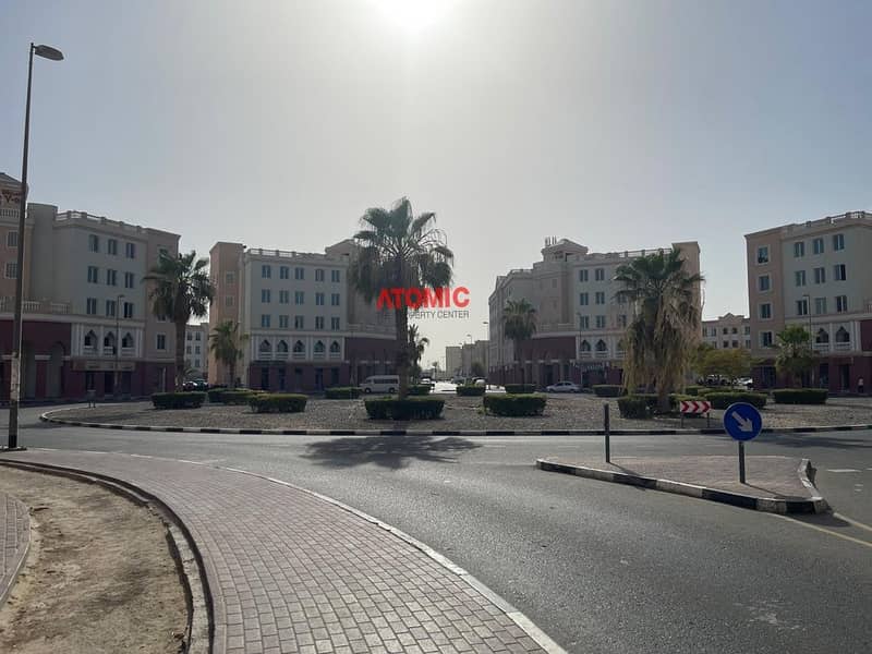 Магазин в Интернешнл Сити，Ингланд Кластер，Y-04, 335000 AED - 5383472