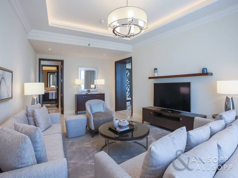 11 Exclusive | Custom Made | Half Floor 4 Bed