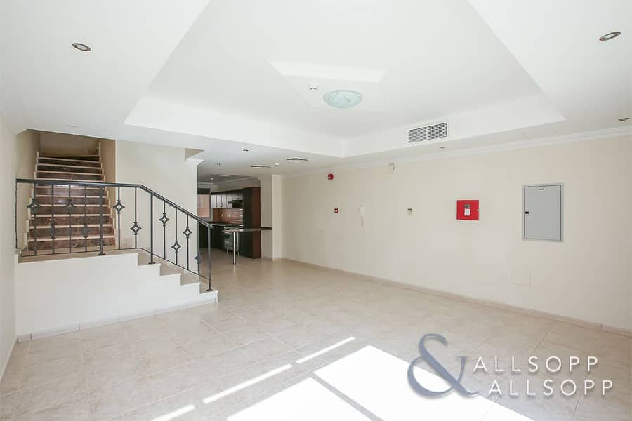 3 Exclusive | 3BR | Next 2 Park and Mall | VOT
