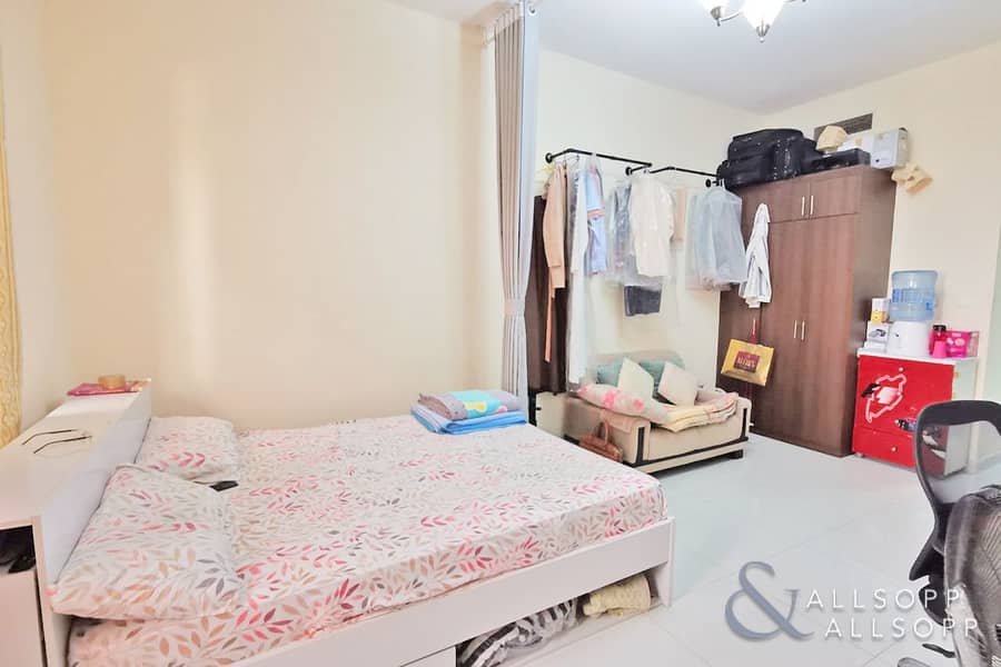 7 Tenanted | Investment | Golf View | Studio
