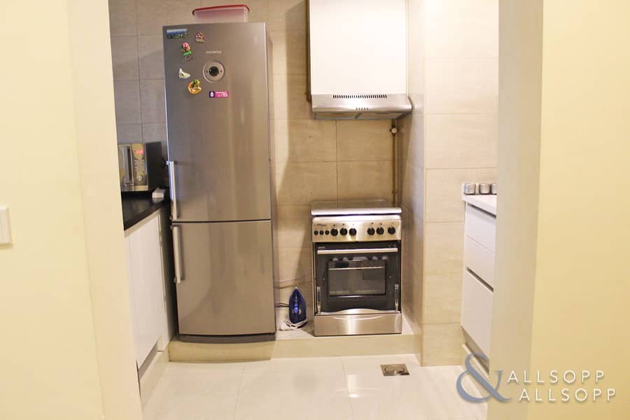 13 Large One Bedroom Apartment | Large Terrace
