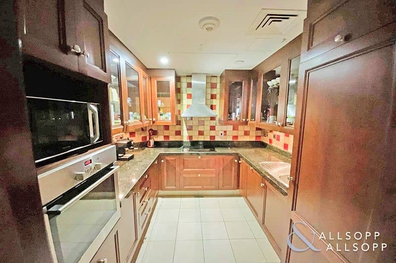 15 Exclusive | Tenanted | 1 Bedroom Apartment