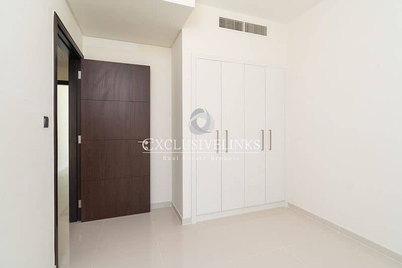 9 Single row/corner villa/sanctnary villa 3 bedroom
