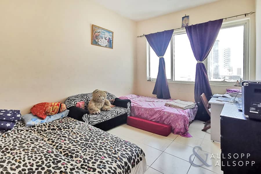10 Two Bedroom | VOT | One Parking