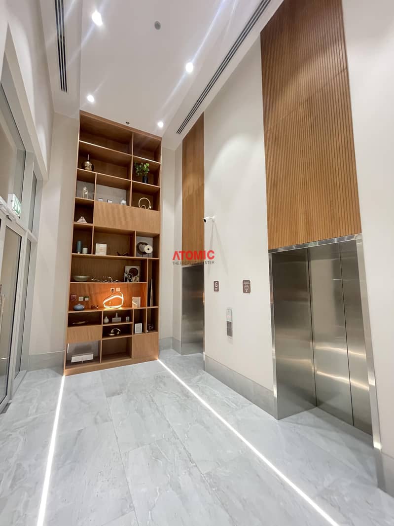 Vacant brand new luxury one bedroom + closed kitchen in Warsan4