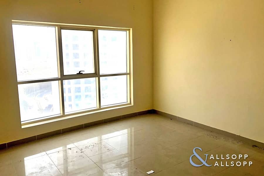 7 1 Bed | Vacant Now | Large 950 SQFT Layout