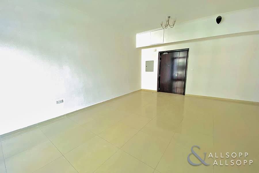 3 Spacious 1 Bedroom | Unfurnished | Vacant