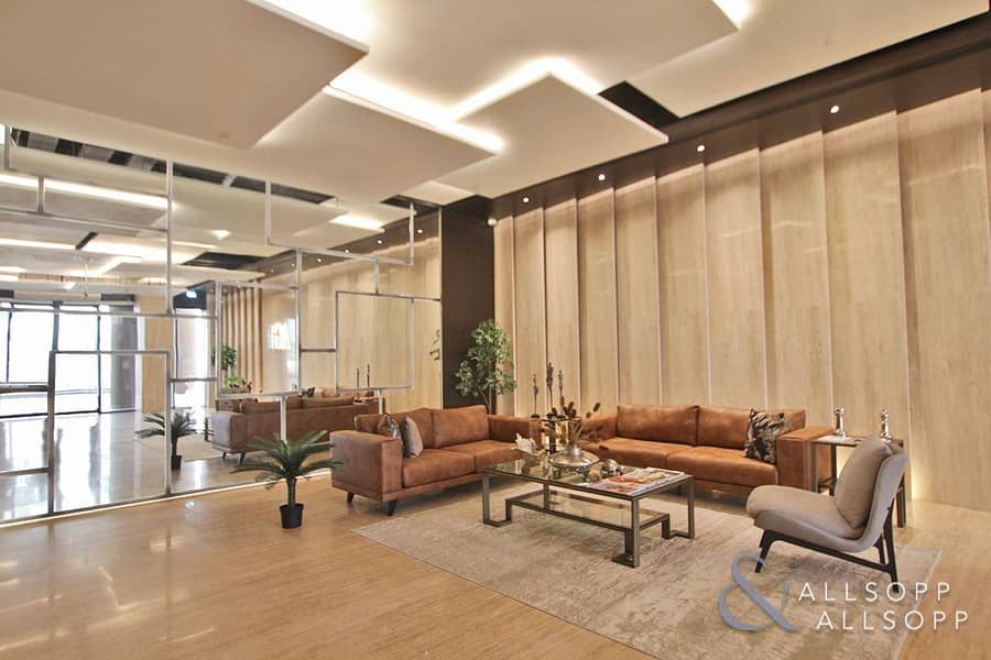 BRAND NEW | High Floor | Ready Now BRAND NEW | High Floor | Ready Now