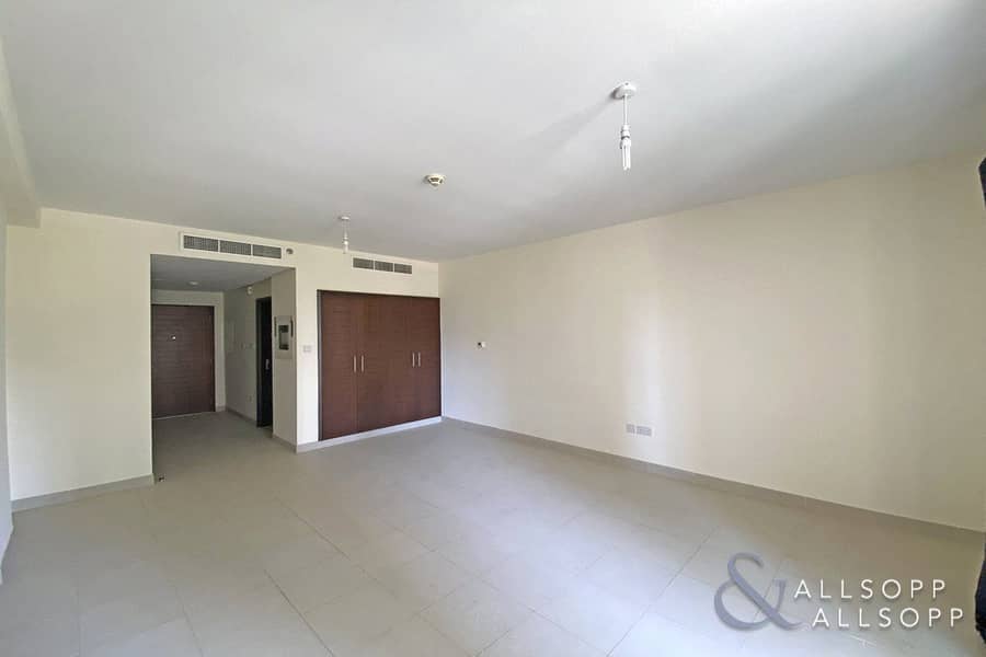 Studio Apartment | Great Investment | Tenanted