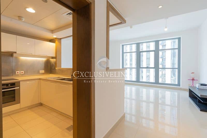 6 Bright 2BR | Claren Tower1 | Partial Fountain View