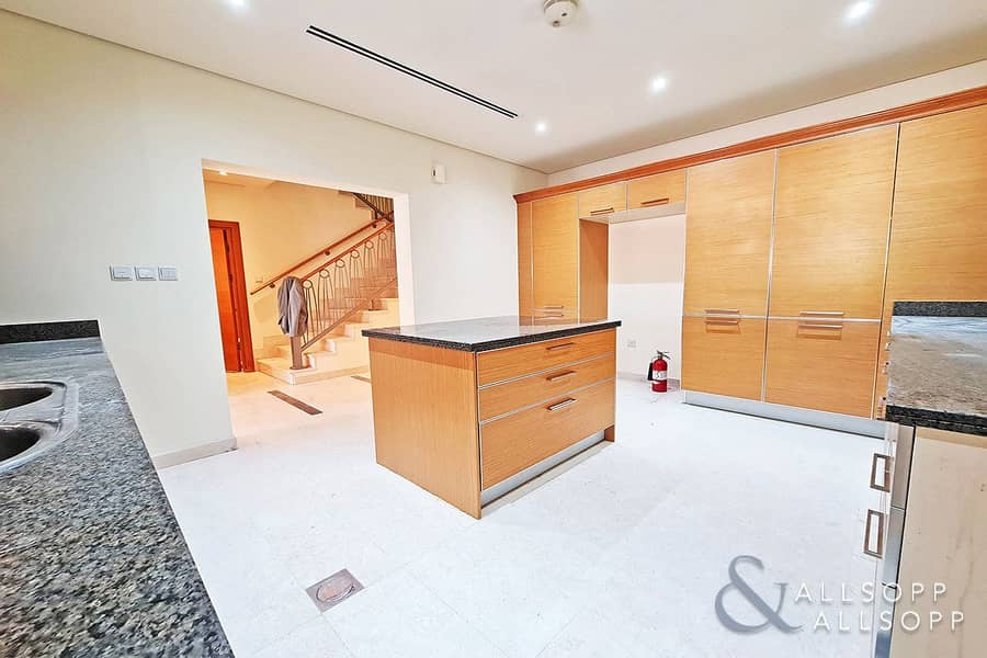 5 Three Bedrooms | Backing Park | Quortaj