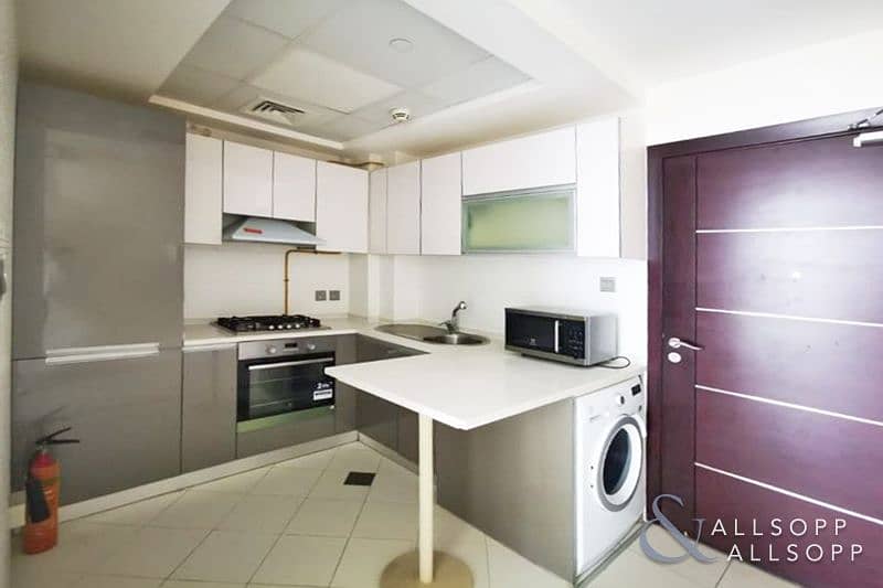 2 Studio | Investment | Modern | Upgraded Flooring