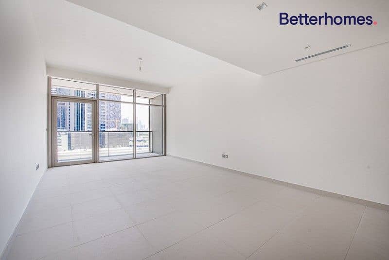 4 1 BR | Spacious | Bright | Burj Khalifa View