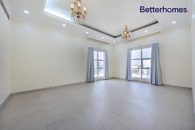 2 GCC Only | 6 Beds | Great Location | Great Layout
