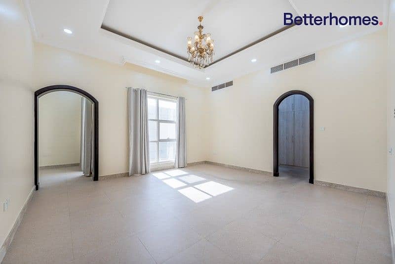 4 GCC Only | 6 Beds | Great Location | Great Layout