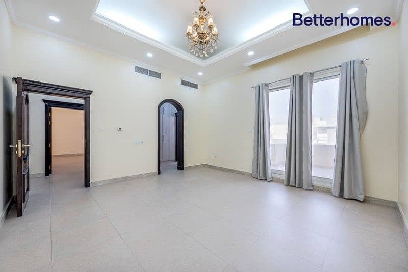 9 GCC Only | 6 Beds | Great Location | Great Layout