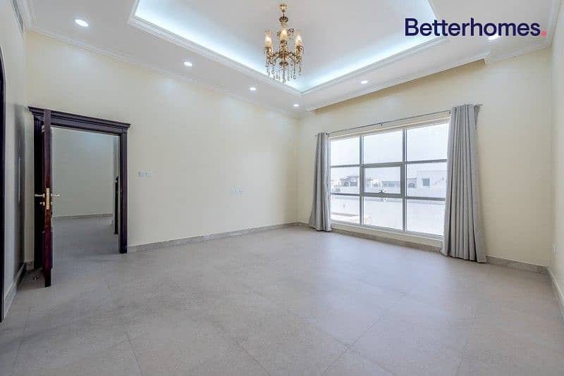 11 GCC Only | 6 Beds | Great Location | Great Layout