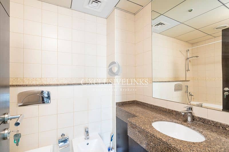 16 Moderrn one bedroom for rent Dubai marina