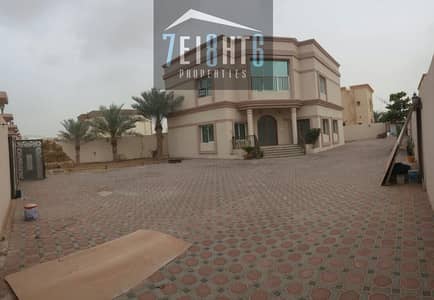 5 Bedroom Villa for Sale in Al Quoz, Dubai - 5 b/r spacious independent villa + 2 living rooms + large landscaped garden for sale in Al Quoz 2