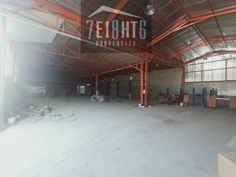 8,800 sq ft whouse + mezzanine for rent in Al Quoz Industrial Area 3