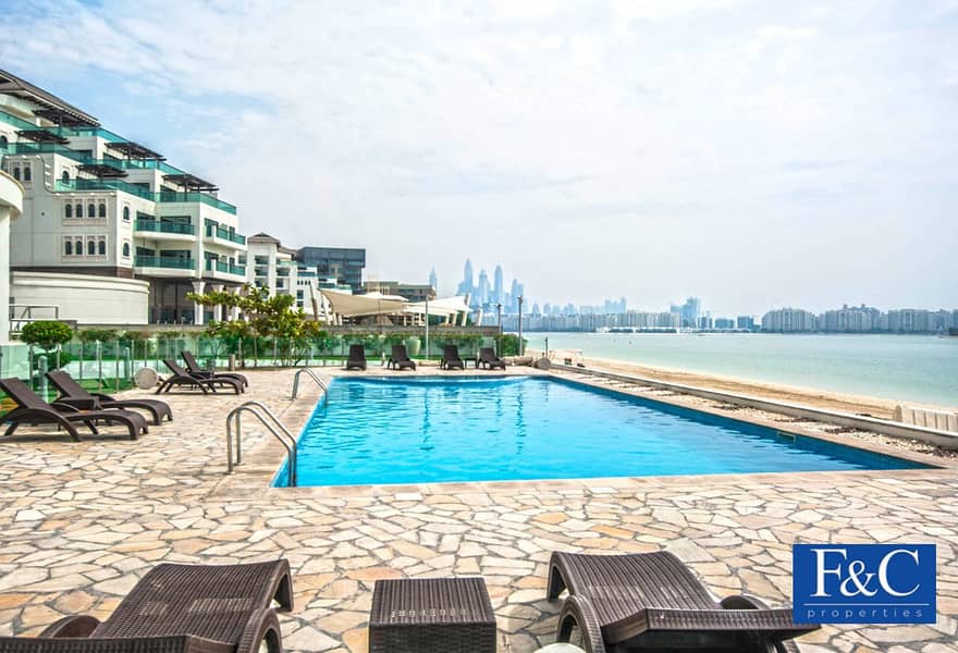 20 Full Sea and Pool View | Private Beach | Vacant