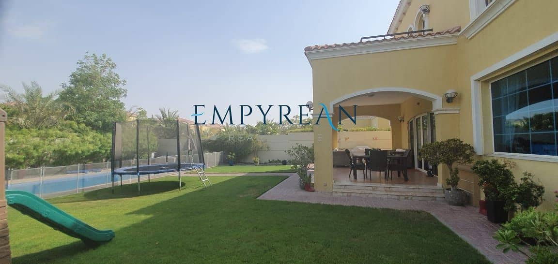 Stunning 4 Bed Large Legacy Villa D4 !! With POOL!