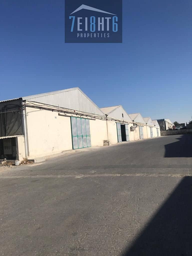 12,000 sq ft whouse for use for rent in Umm Ramool