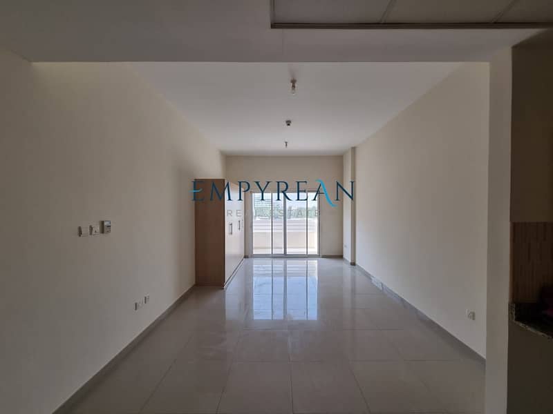 LARGE STUDIO AVAILABLE WITH BALCONY PARKING SPACE |POOL AND GYM AVAILABE