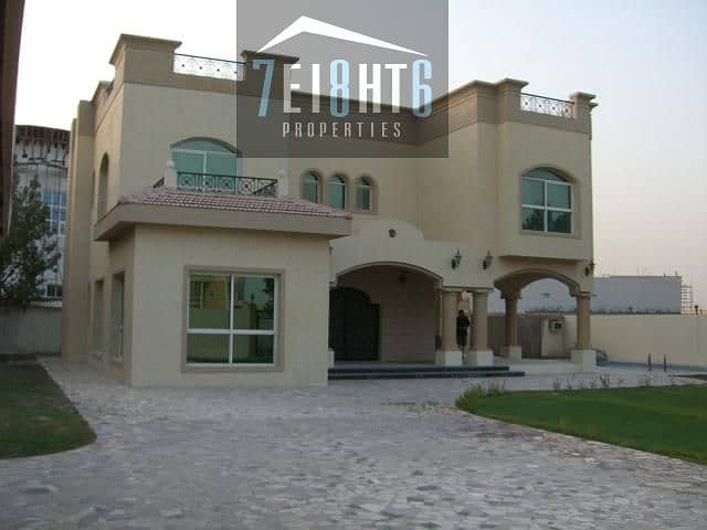 Well maintained: 5 b/r spacious immaculately private villa + maids room + private s/pool + beautifully landscaped garden