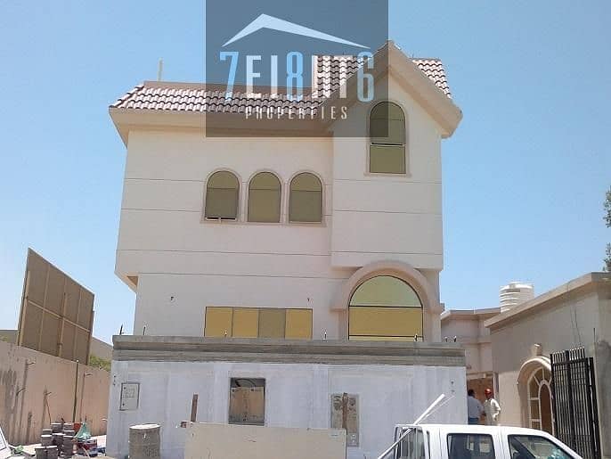 3-4 b/r spacious high quality independent villa  with basement + maids room for rent in Al Quoz 1