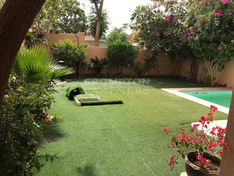 2 Private Pool | Landscaped Garden | Single Row