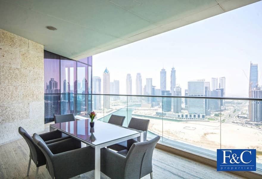 4 Luxury Penthouse | Burj Khalifa and Canal View