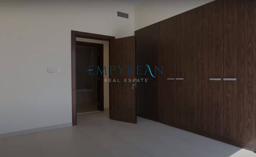 Specious  2 Bedroom + Store Room for Sale in executive Tower