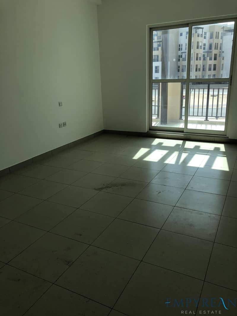 Spacious Studio | Excellent Layout| 1 Parking