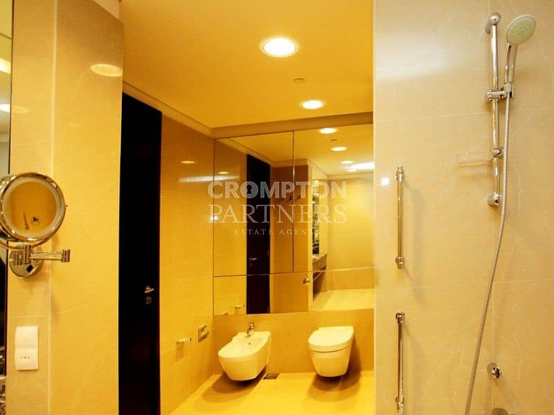 7 Sea View Luxury Apartment |High Standard |Maid's