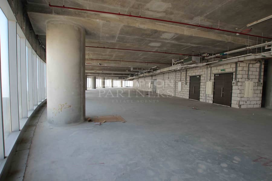 14 Full floor office in Addax/  Shall&core
