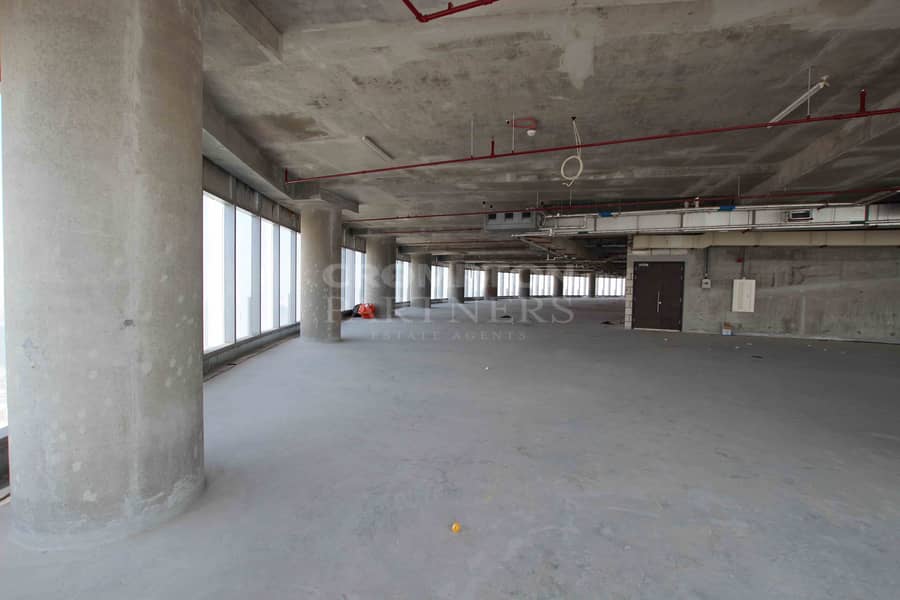 18 Full floor office in Addax/  Shall&core