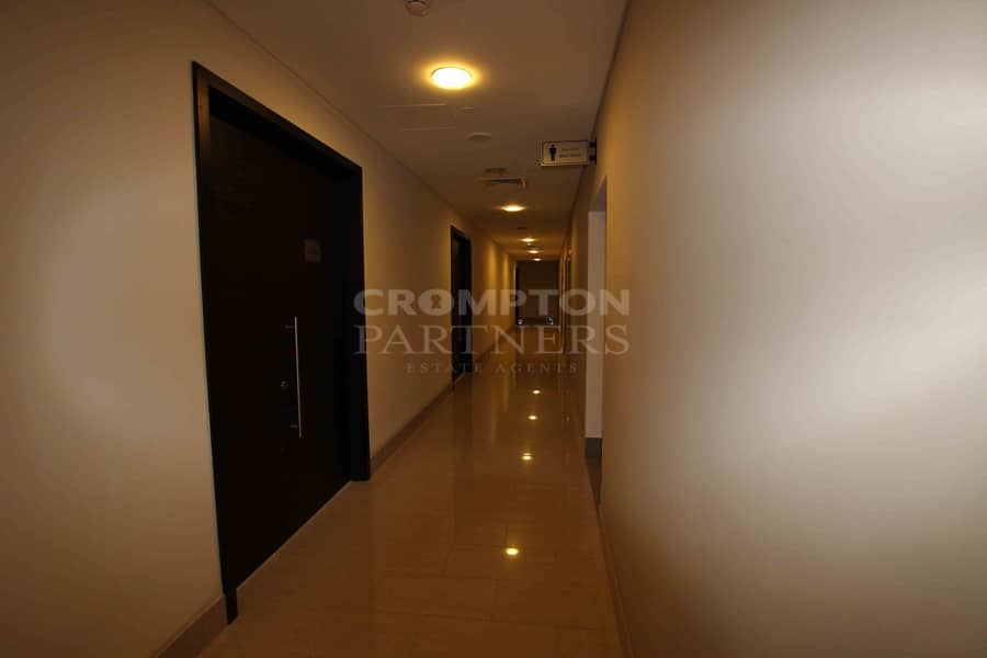 27 Full floor office in Addax/  Shall&core